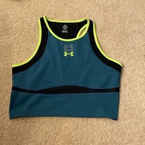 Fitted tank workout top